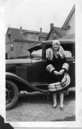 Dorothy-chevy-1930